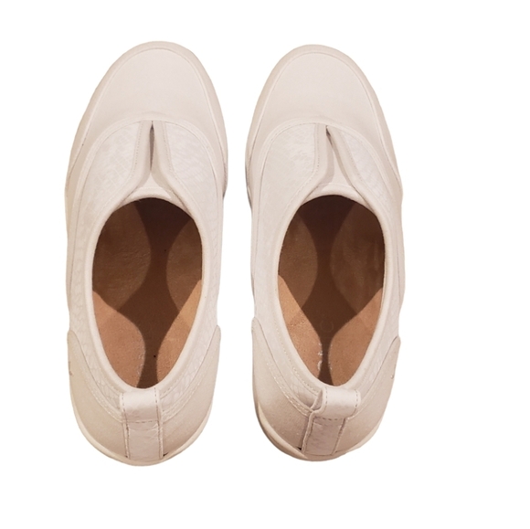 Vionic Magnolia Denver White Slip-On Sneaker NEW - Picture 4 of 7